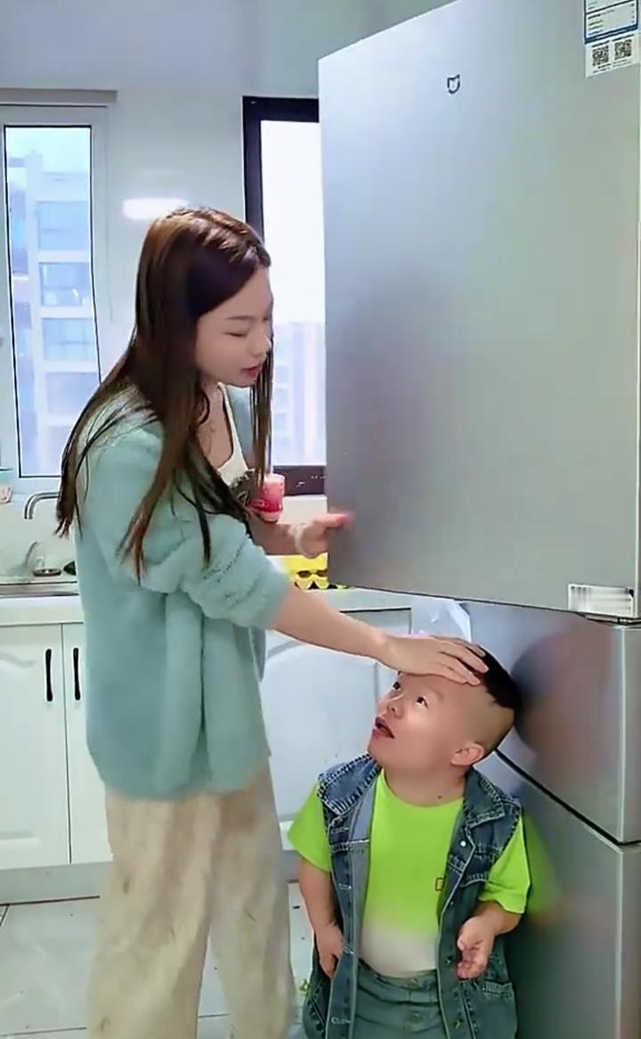 这么不小心差点碰到我。