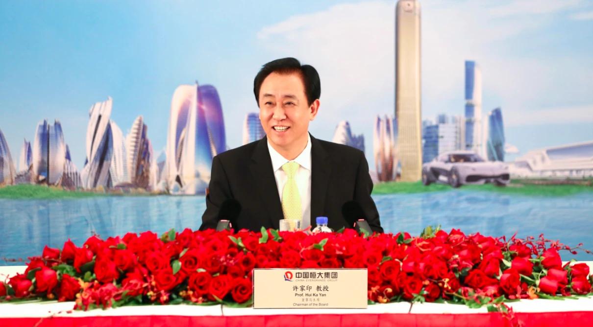 许家印凭啥能欠2.3万亿的饥荒，这么多钱又是怎样凭空蒸发的，给大家拆解一下

1