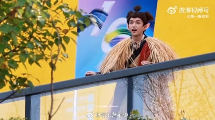 黄子弘凡hi6cos申小豹黄子弘凡版申小豹今日份快乐源泉来自 Hi6！黄子弘凡 