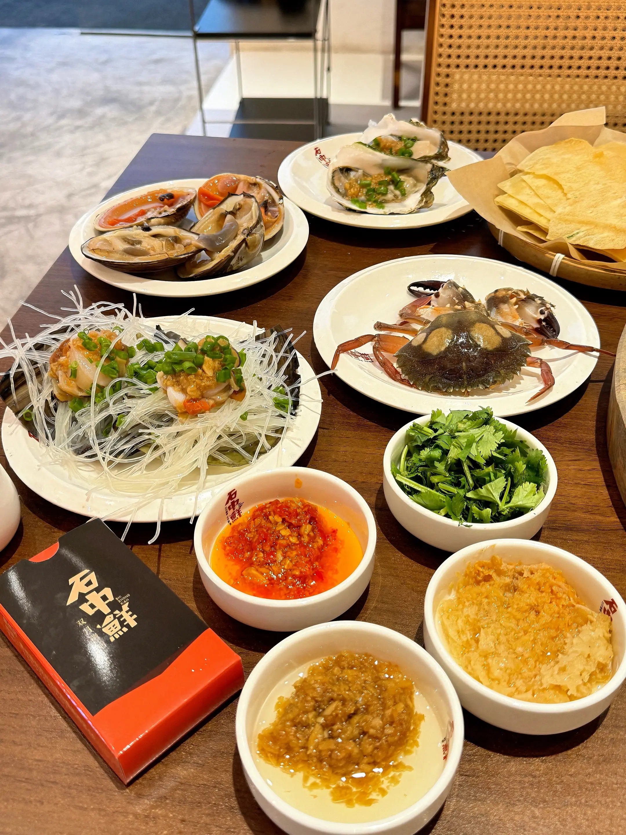 惠州看海吃什么🦐🦀。店主人很好，螃蟹只有一只了，就想给我们免单，拒...