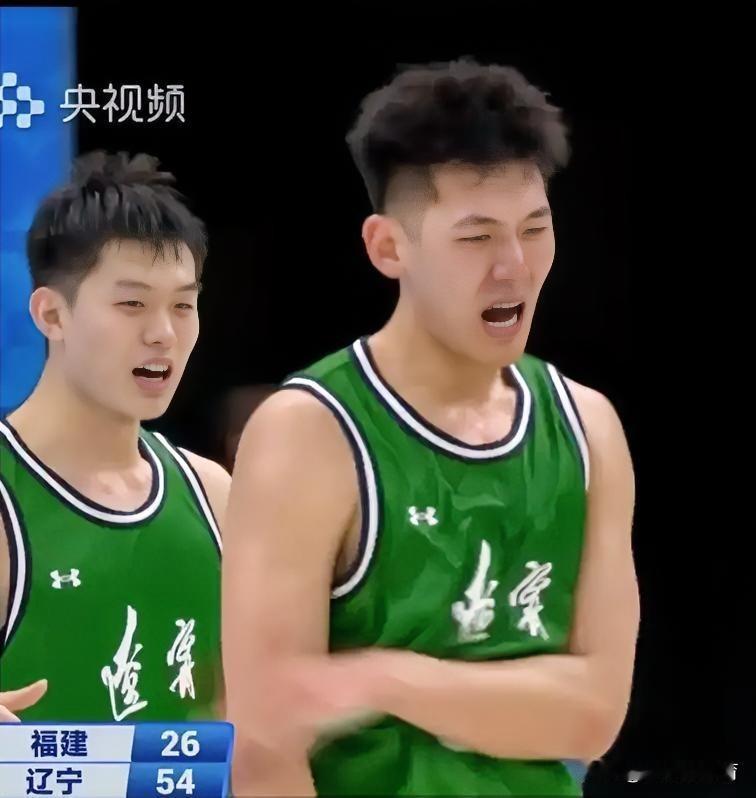 发现了吗？张陈志峰今年的进步神速，全运会打出统治级的表现，其实他最应该感谢的是这