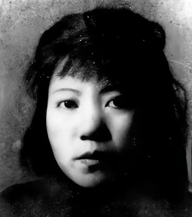 1948年，涂孝文叛变后供出了李青林。李青林被捕后始终不肯承认自己的党员身份，特
