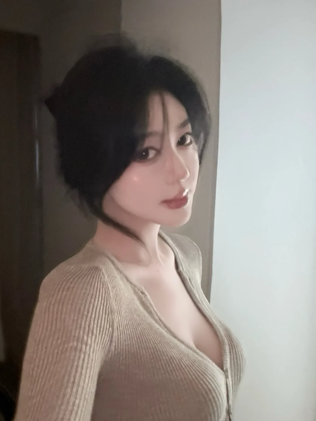 宅家自拍 清冷感 氛围感 小妈氛围感 食物链的顶端是姐姐 纯欲 低像素...