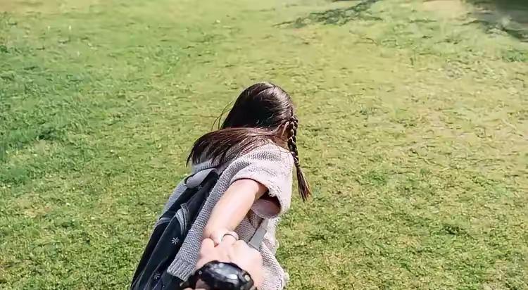 山东聊城，21岁小伙与15岁女生恋爱，9年间，多次与女生发生关系，并向女生承诺“
