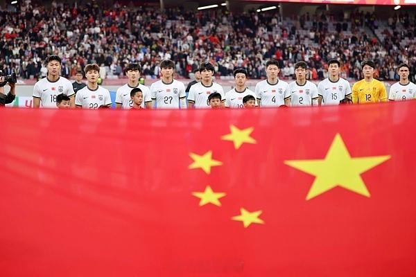 国足亚运队将采用一票否决机制4月20日，中国足协通过官方渠道公示了《2026年爱