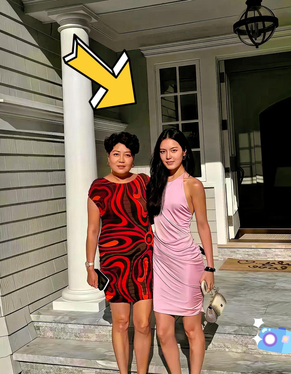 哈文的女儿法图麦长得漂亮，母女俩在美国住着大房子，条件优渥，日子过得清闲安稳！