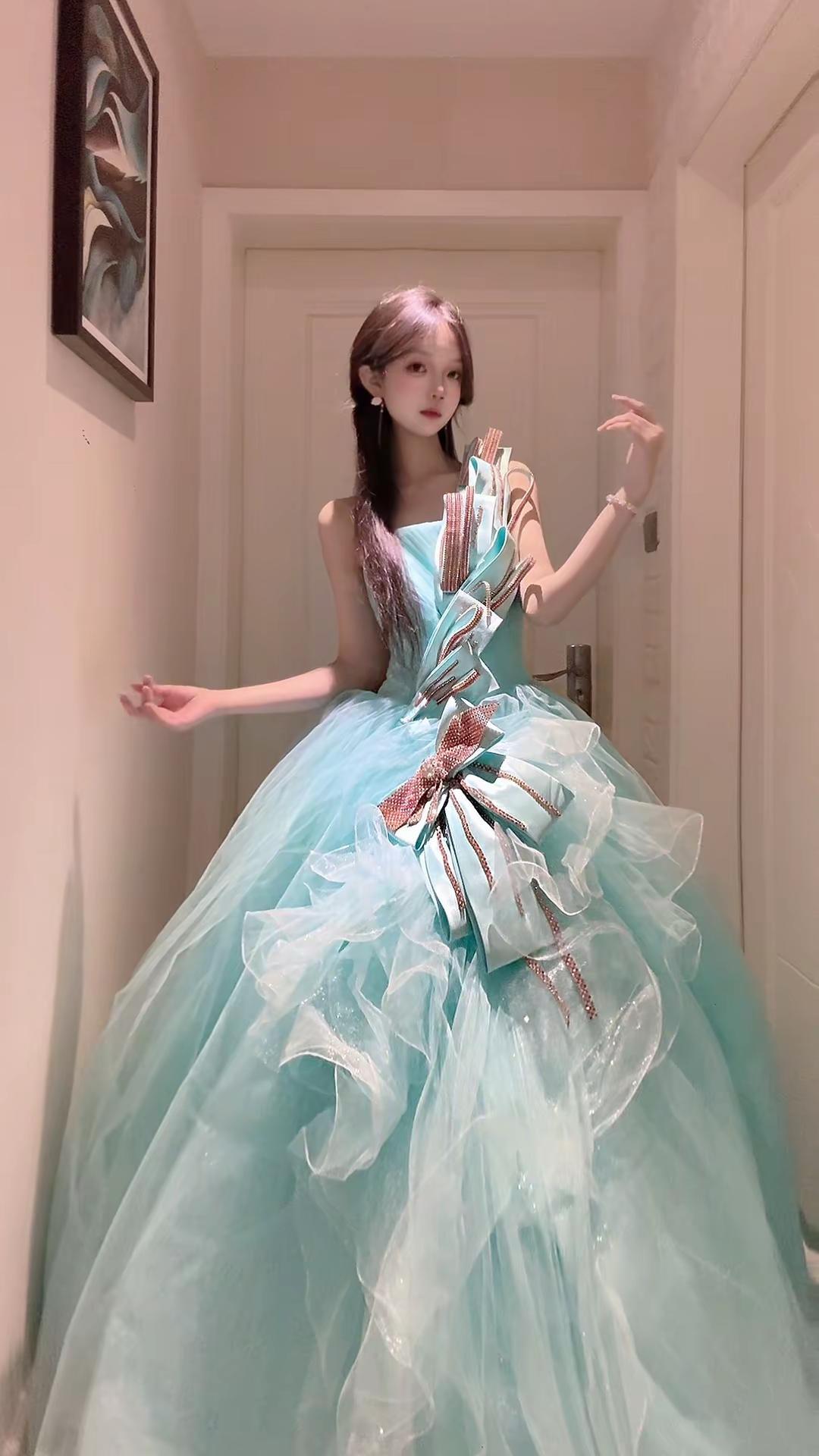 被这九套蓝色系礼服美哭！！🩵💙姐妹！这九套总有一件是你喜欢的风格蓝色系 蓝礼