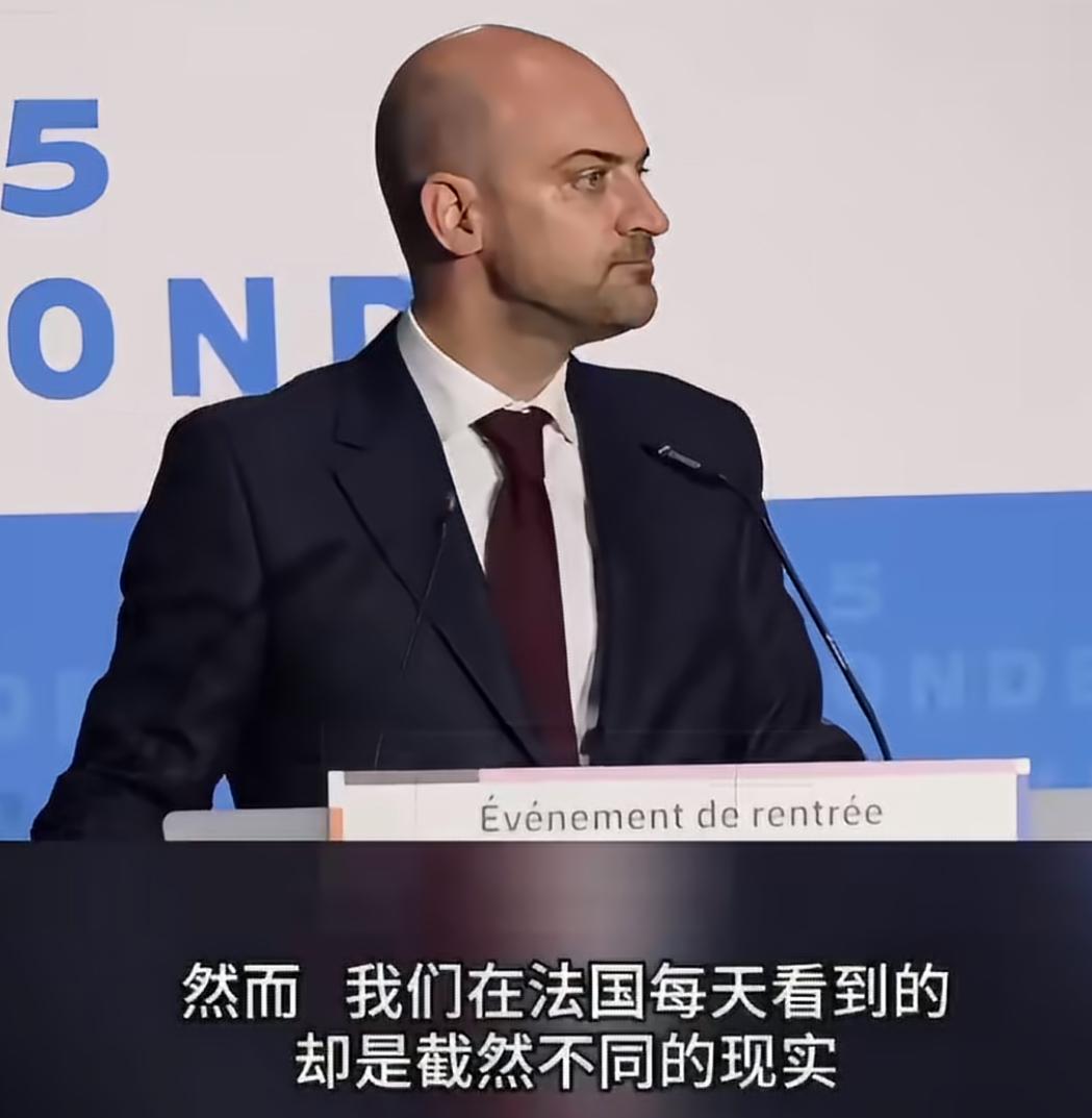 近日法国外长巴罗称“法国也是科技领域领先者”。他说美中都在宣扬自己科技第一，想说
