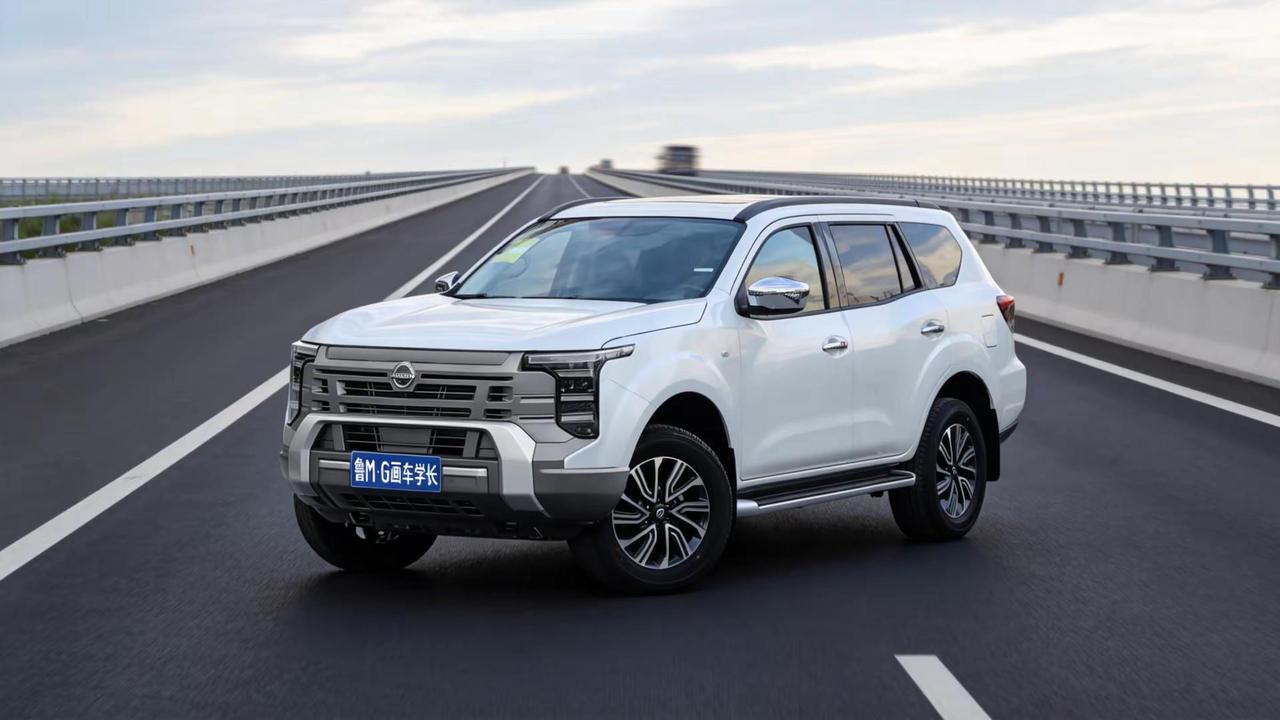 据说新款日产帕拉丁是这个样子的。日产帕拉丁