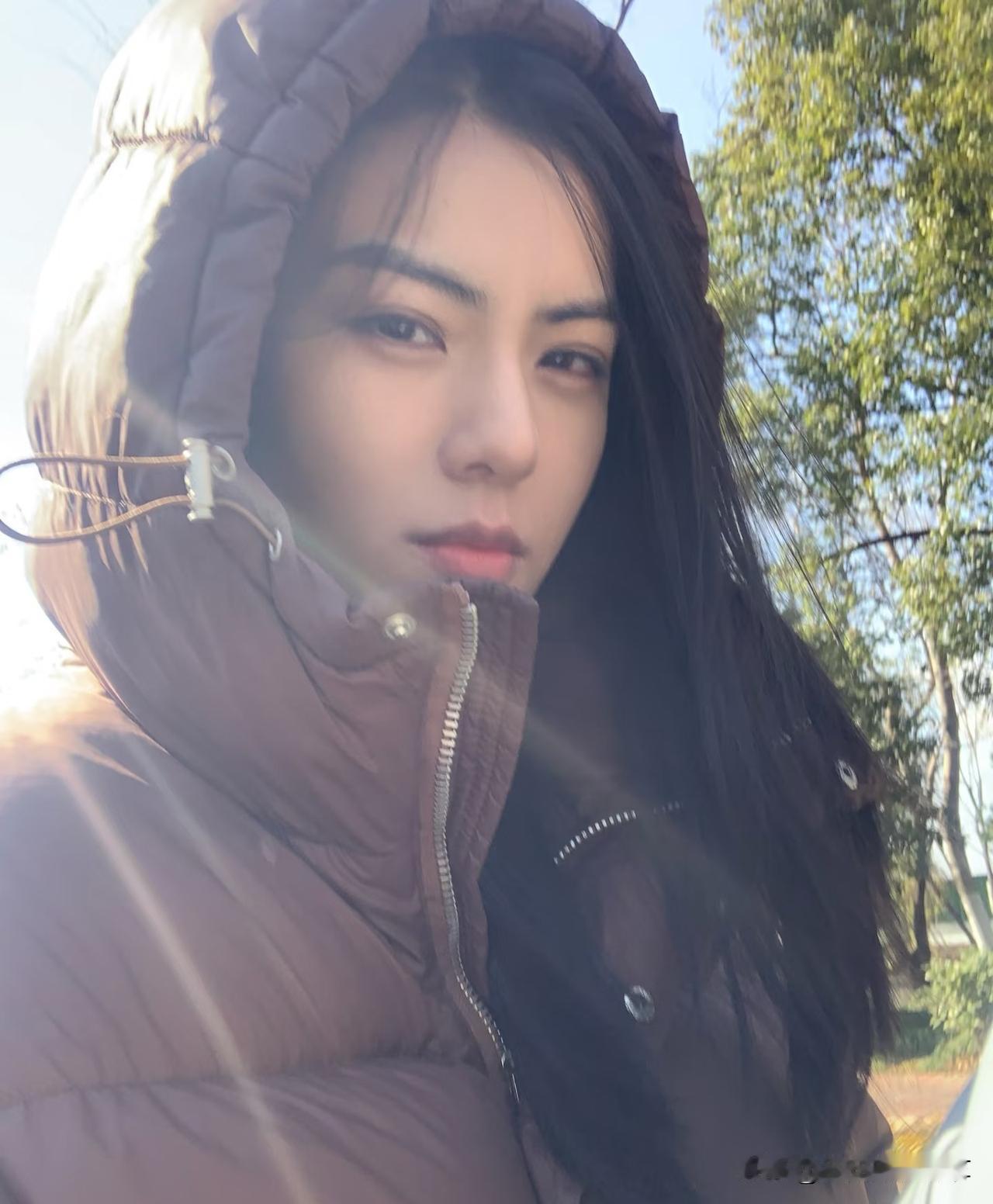 风和日丽 美女女生高马尾是不是更有气质 刘亦菲的格局有多大 下雨天，下雪天，你喜