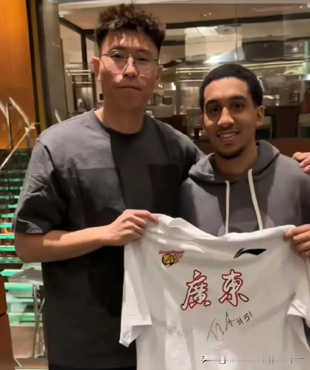 沃特斯经纪人说水哥大概率新赛季回归CBA，但没说是回广东！之所以没发挥出100％
