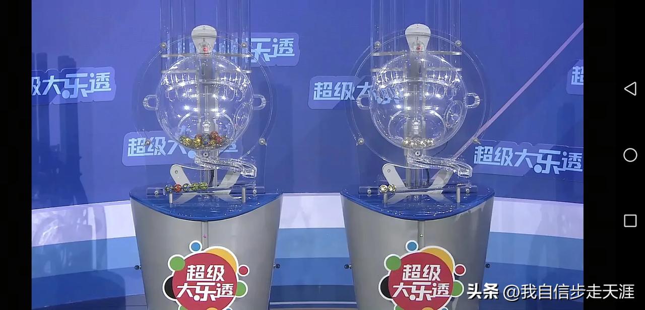 074期大乐透：147尾要凉，369尾要加班，2580尾走强，大号要做主

上期