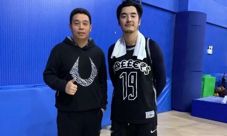 上次打球还是上次 