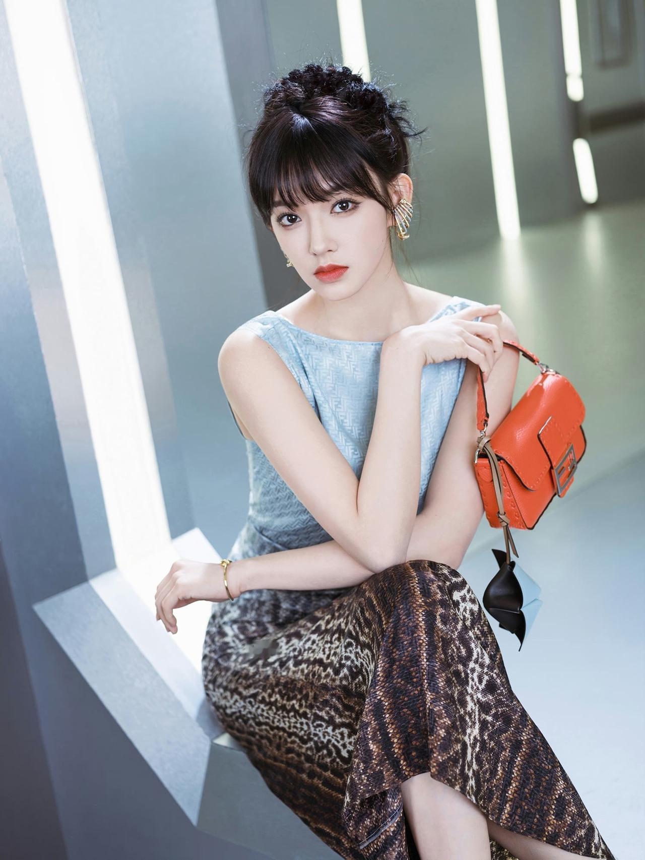 生气：就是拿别人的错误惩罚自己；
生气：就是一种无能的表现；
生气：最后只能给自