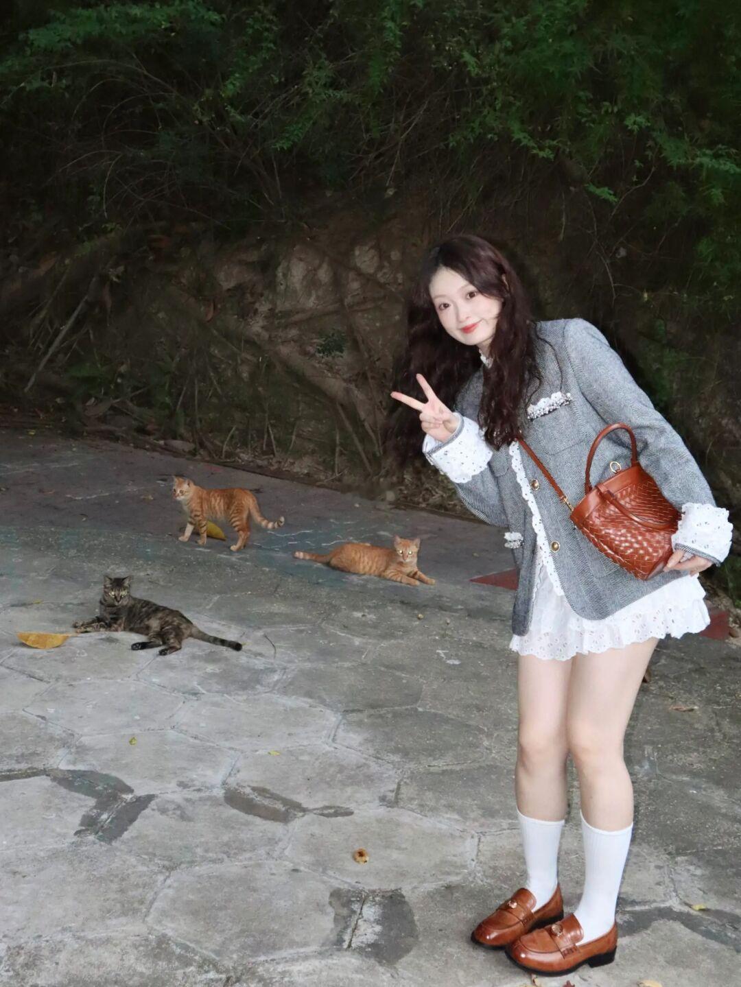 微胖女孩秋天的漂亮衣服也太多啦！！！