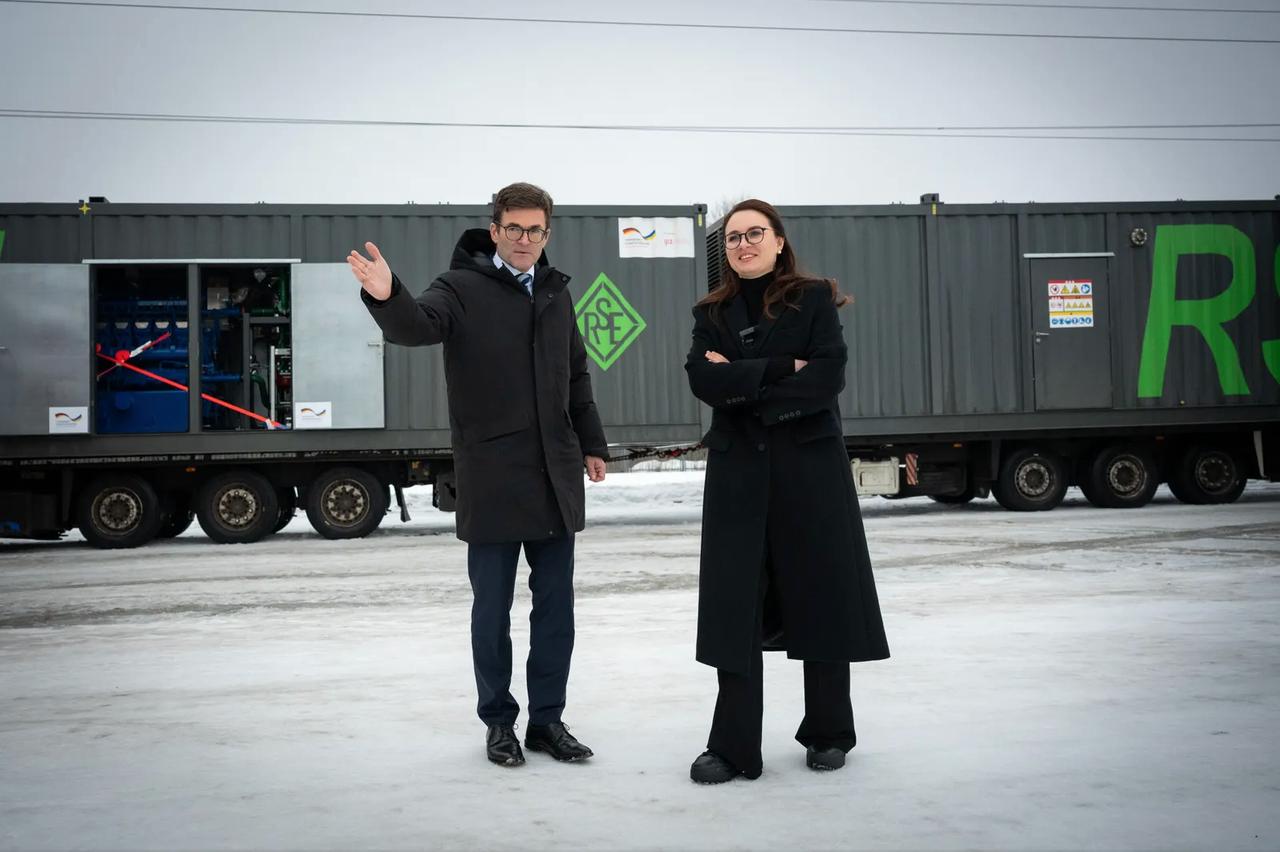 绝境逢生！德国援助能源设备抵乌，百万乌民众寒冬获光明温暖

2025到2026年