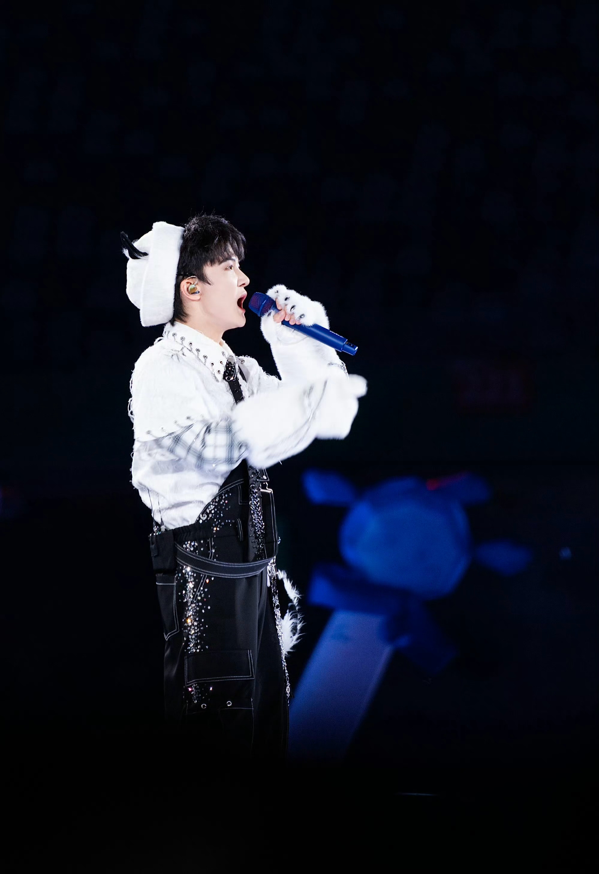 周深一年发了42首歌 这个周深是劳模吧！居然一年发了42首歌🎵做周深的粉丝太幸