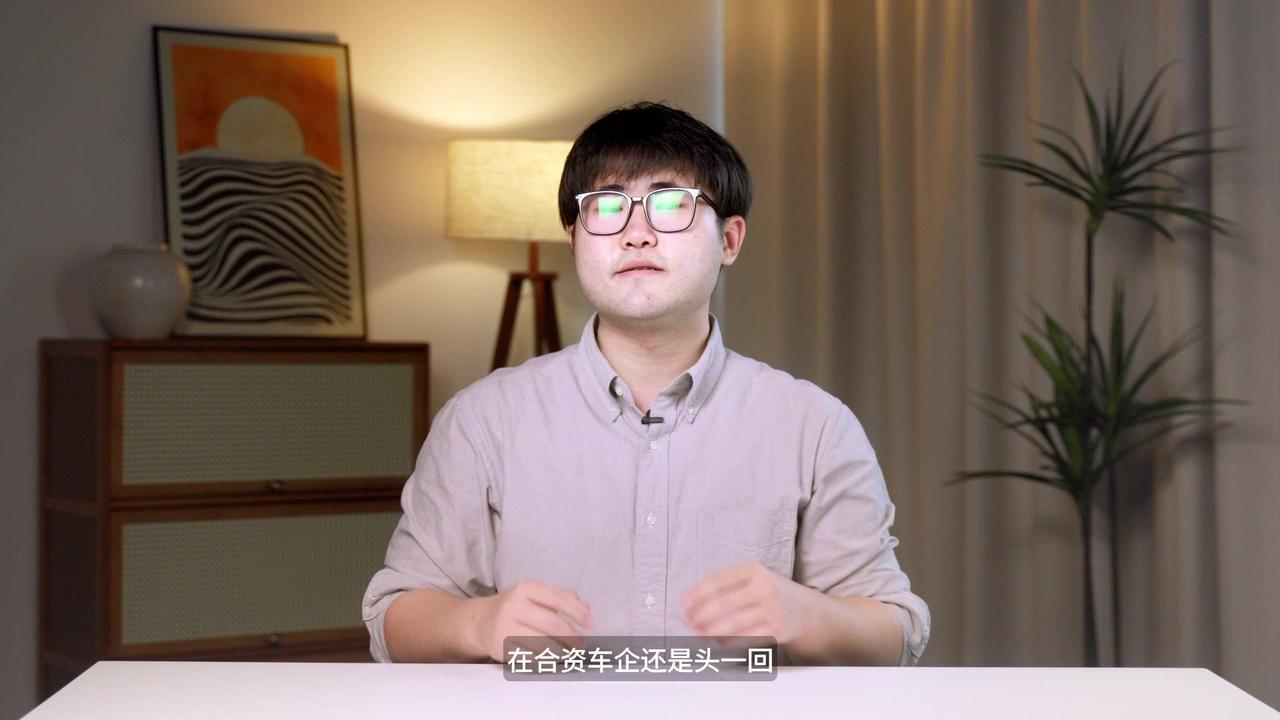 在合资车企还是头一回，东风日产最新的新能源车型N7全球首发，搭载Momenta最