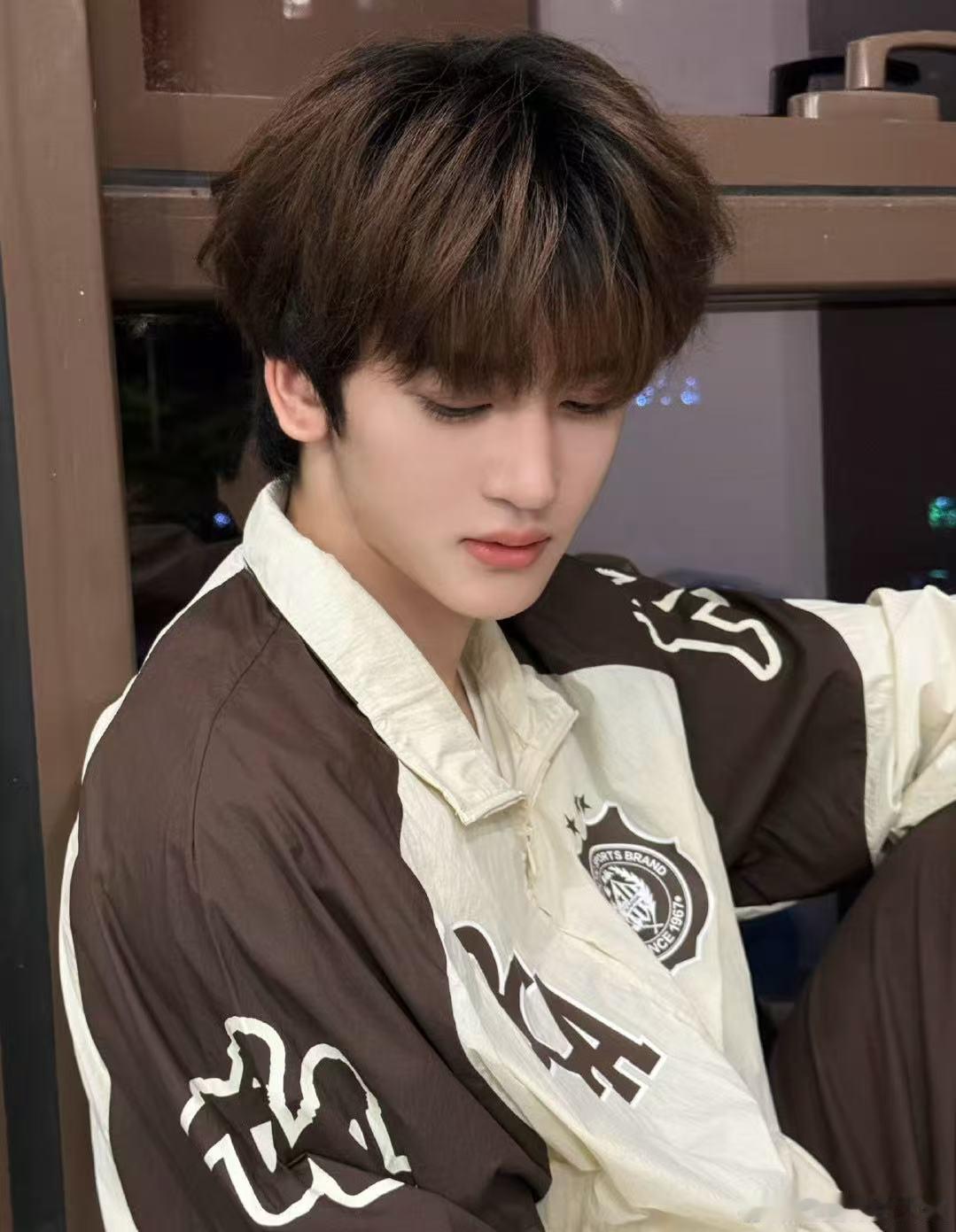 邓佳鑫周深能不能把合作当个事办 邓佳鑫这波属于是不忘初心了 一直把合作放在心上 