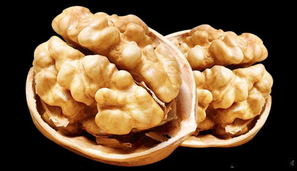 #中医话养生[超话]#这些食物用醋泡，功效更佳1醋泡核桃经过醋泡的核桃，具有健胃