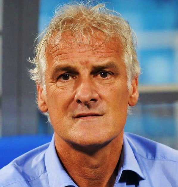 前荷兰国脚质疑库拉索主帅：不确定他能否处理当地关系