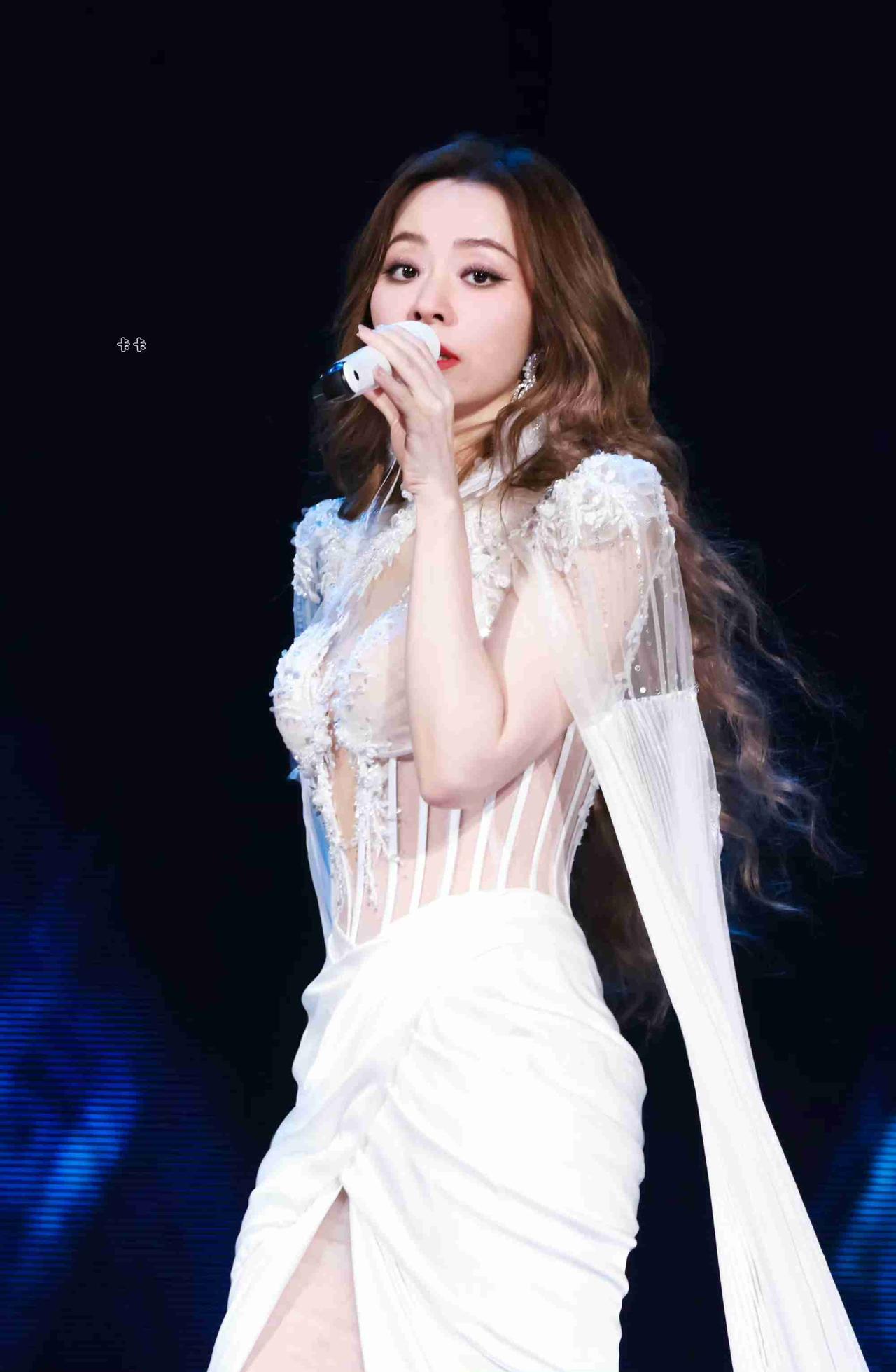 我的今日状态：😁轻松愉快
我这里的天气：☀️晴天