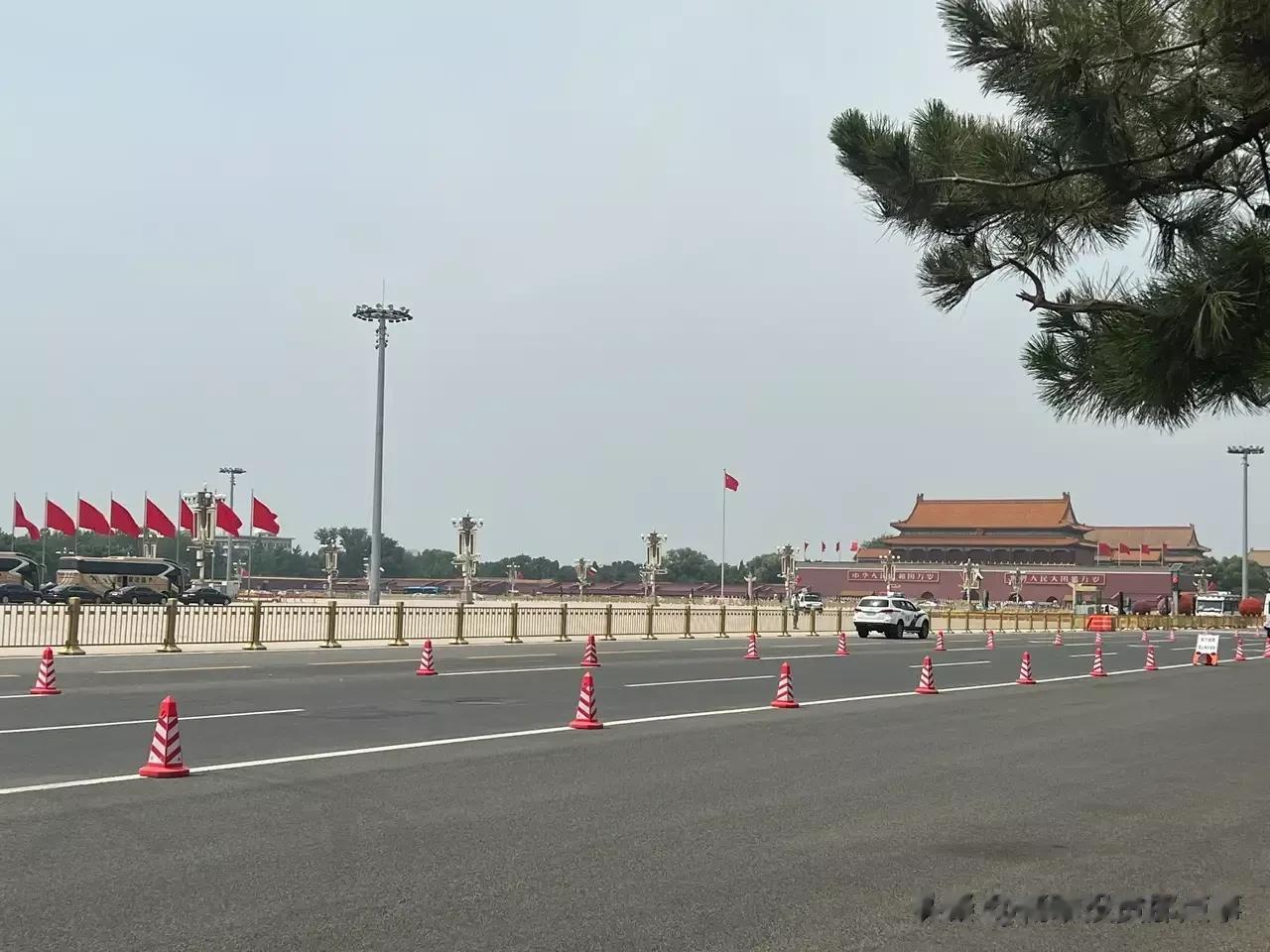 2023年5月24日，俄罗斯总理访华，在北京参加展览工作的同事传来的天安门广场图
