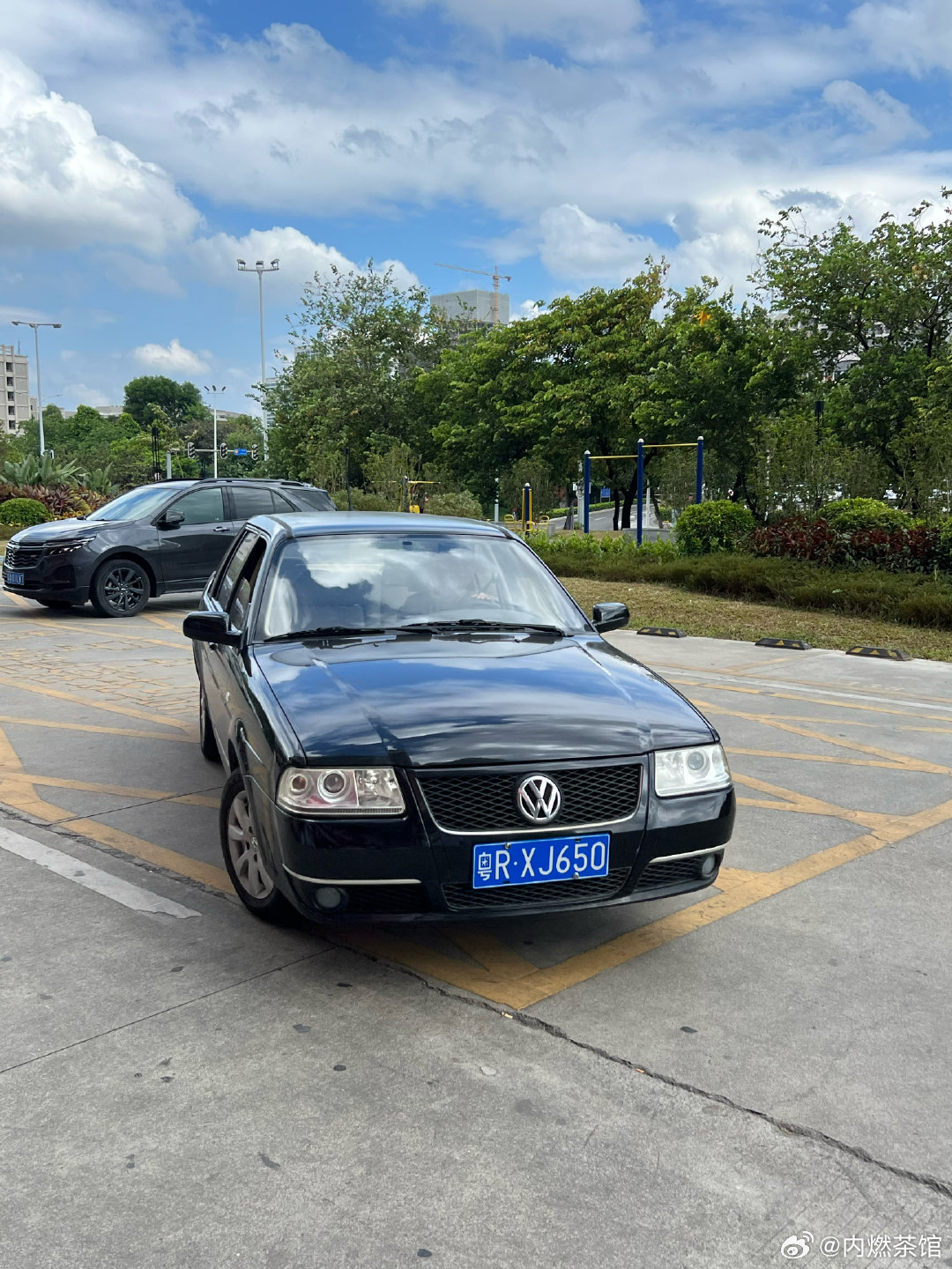 很少发卖车的微博，但是这个购买志俊的大哥确实让人感受到了人人都爱大众汽车[dog