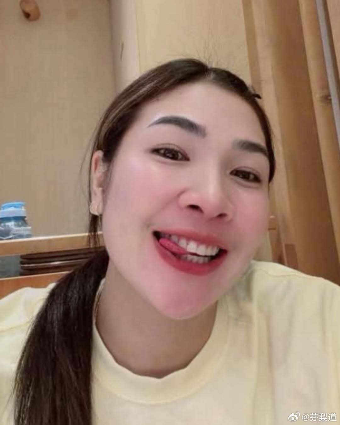 国际排坛动态泰国女排萨西帕蓬在社交媒体写了一段话 “我想澄清说明一点，我来到越南