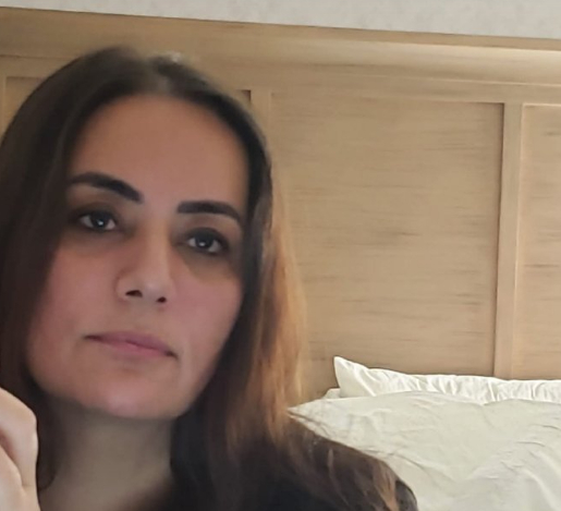伊朗释放一名美女囚犯，特朗普闻讯十分激动：多次感谢德黑兰决定！7月15日，特朗普