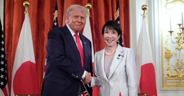 特朗普邀请高市早苗访美，日本媒体纷纷建言：赶紧向中方“告状”！
1月2日晚，高市