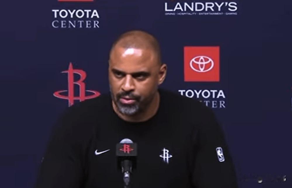 杜有引力！乌度卡谈杜兰特：

“对手会把更多重心放在杜兰特身上。”

“这给我们