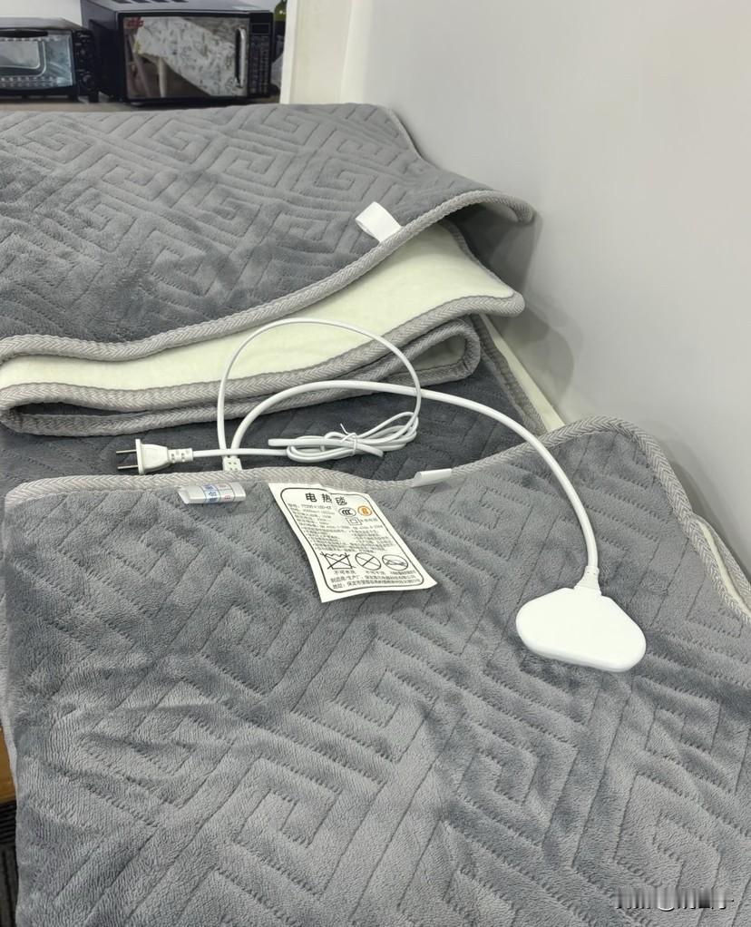 电热毯到底还能用吗？北方还没有供暖，晚上冷的没法睡，往年都是靠电热毯度过这个没有