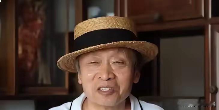 据说王小东心有不甘，还想跳出来狡辩，看看那张被嫉妒心扭曲的老脸，我本来是懒得理他