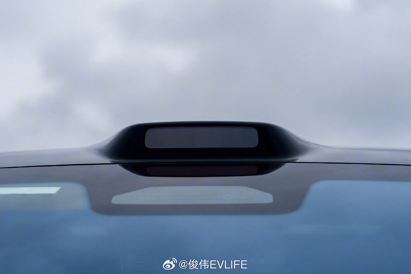 问界M8升级四激光雷达问界M8今天升级"四激光雷达"，华为春季发布会上的重磅更新