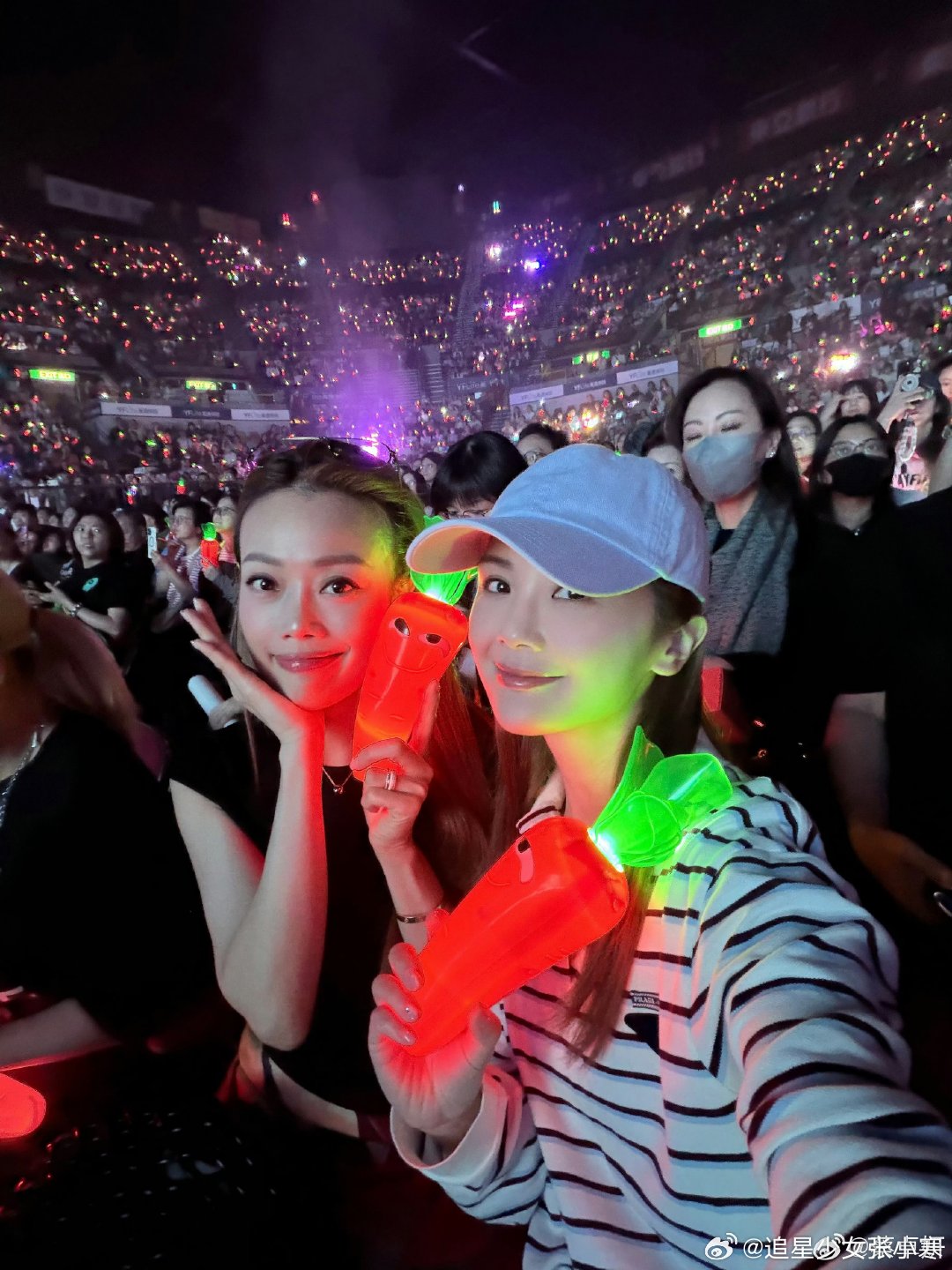 容祖儿阿Sa去看了黎明演唱会阿Sa容祖儿去看了黎明演唱会 容祖儿阿Sa去看了黎明