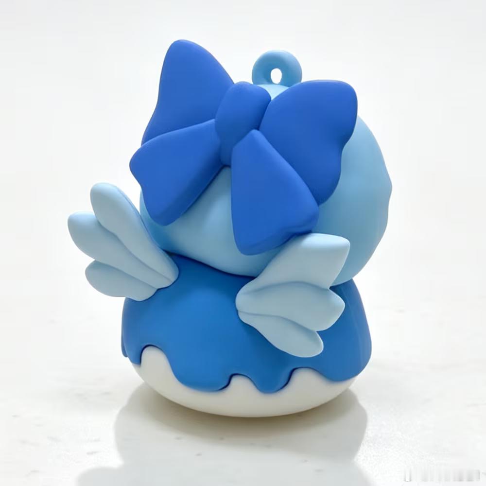 作为过节礼物，我买了个傻子挂件…… 