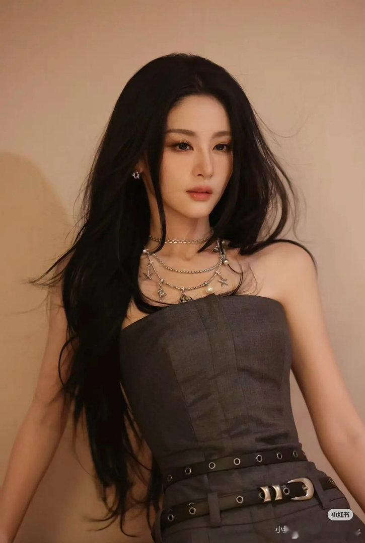 你们觉得赵晴适合走什么路线？ 