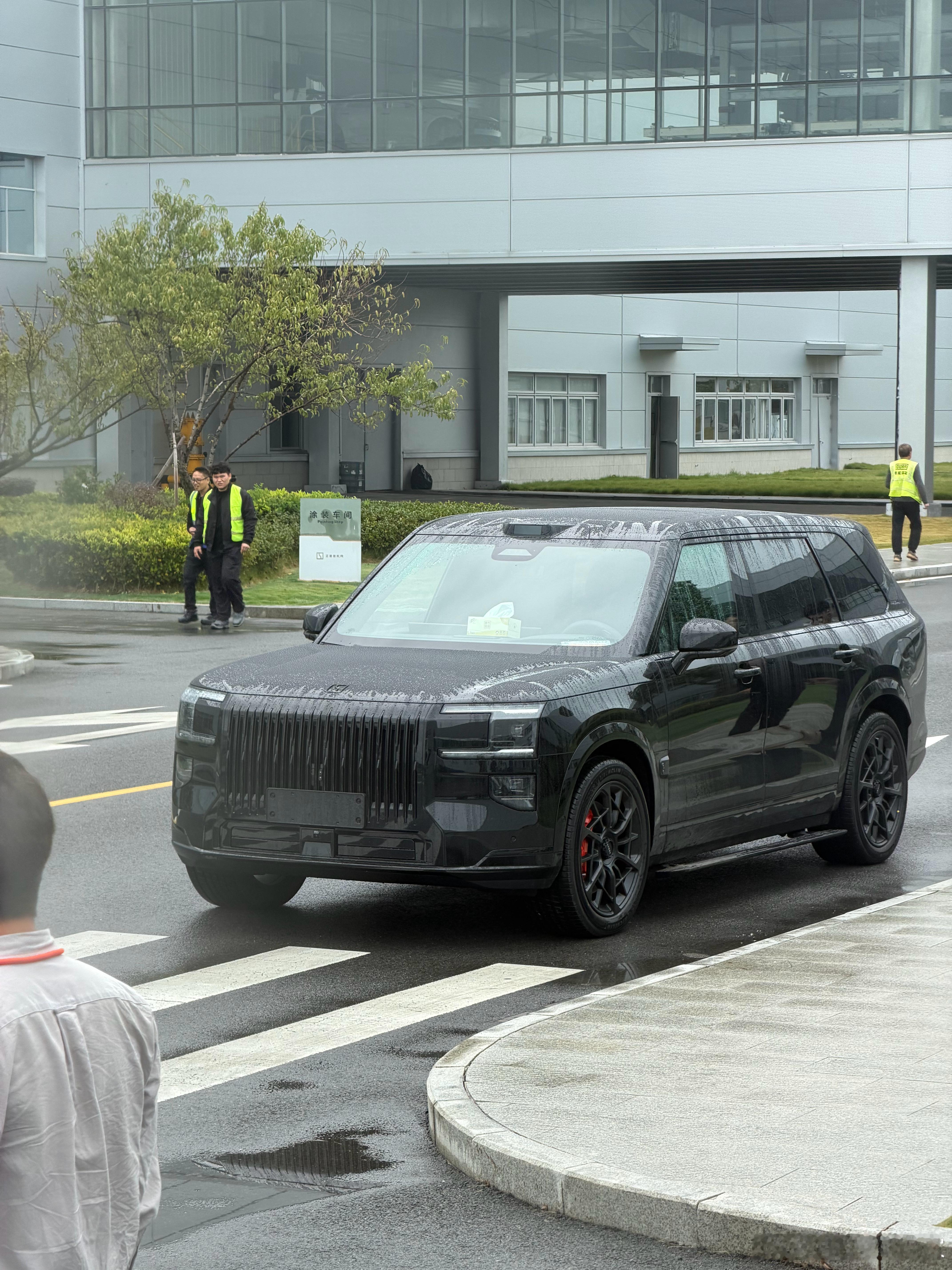 极氪9X黑武士还是帅！帅的一塌糊涂