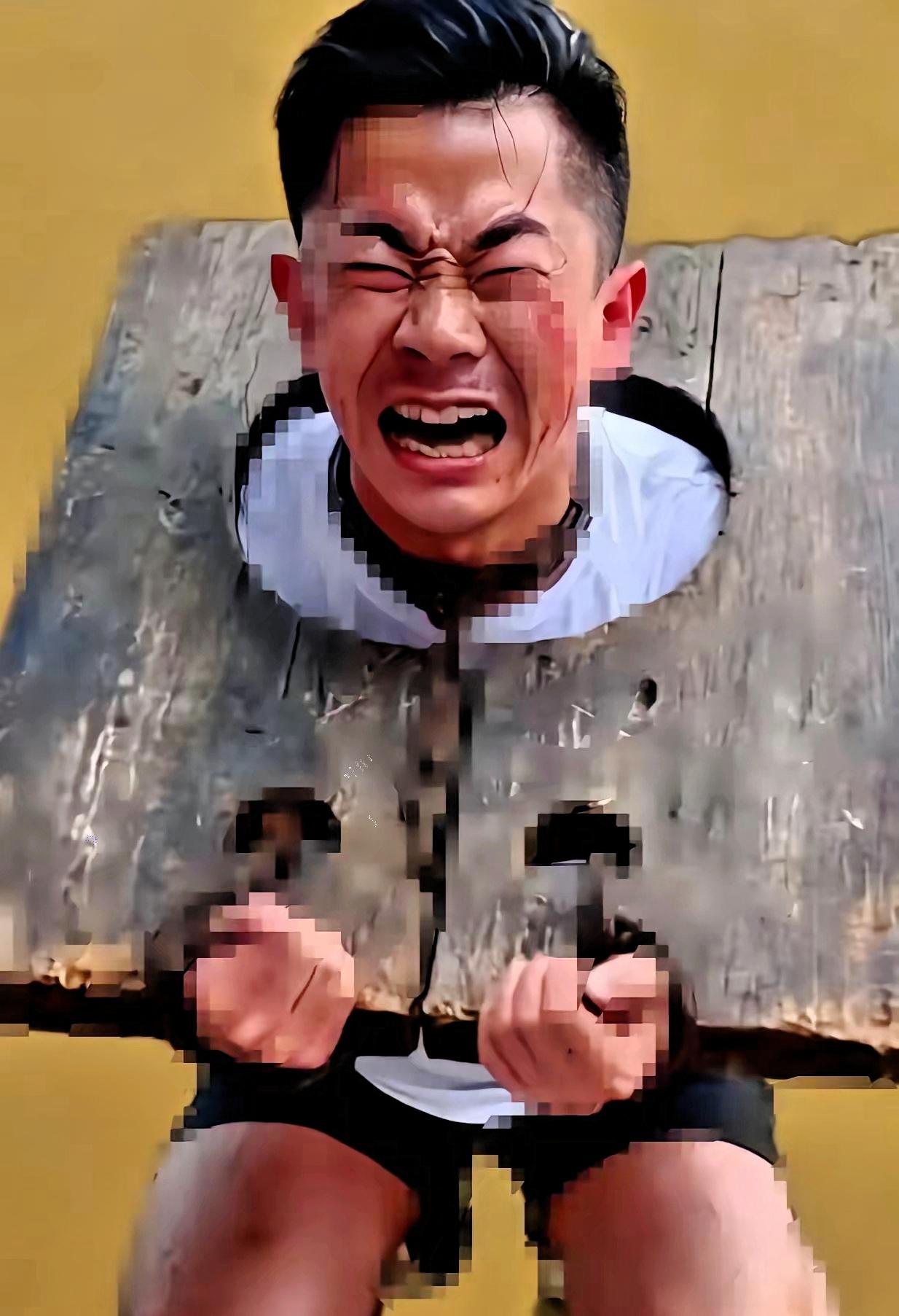 小金毛最新消息来了
二审通知书正式下发
维持原判驳回上诉
瑶妈瑶爸已拿到判决书