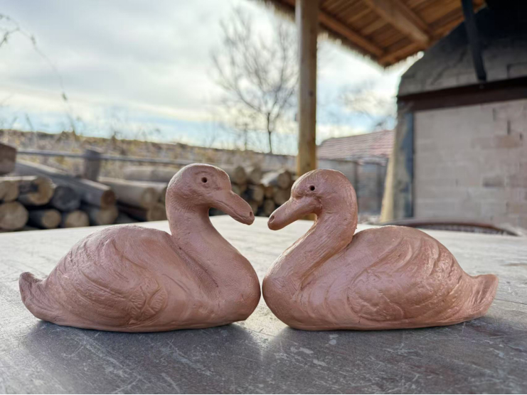 秦岭笑谈【澄畔漉金实践队探寻传统工艺交融之道】曲阜师范大学 为助力传统艺术吸引更