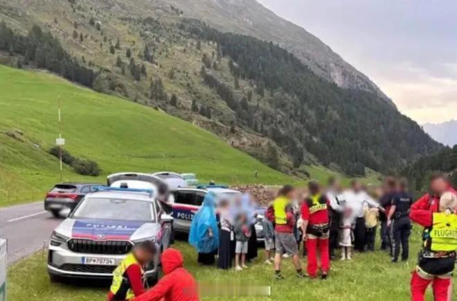 一个36人组成的大旅行团在奥地利阿尔卑斯旅游时搞了单大事儿出来。9名英国人、17