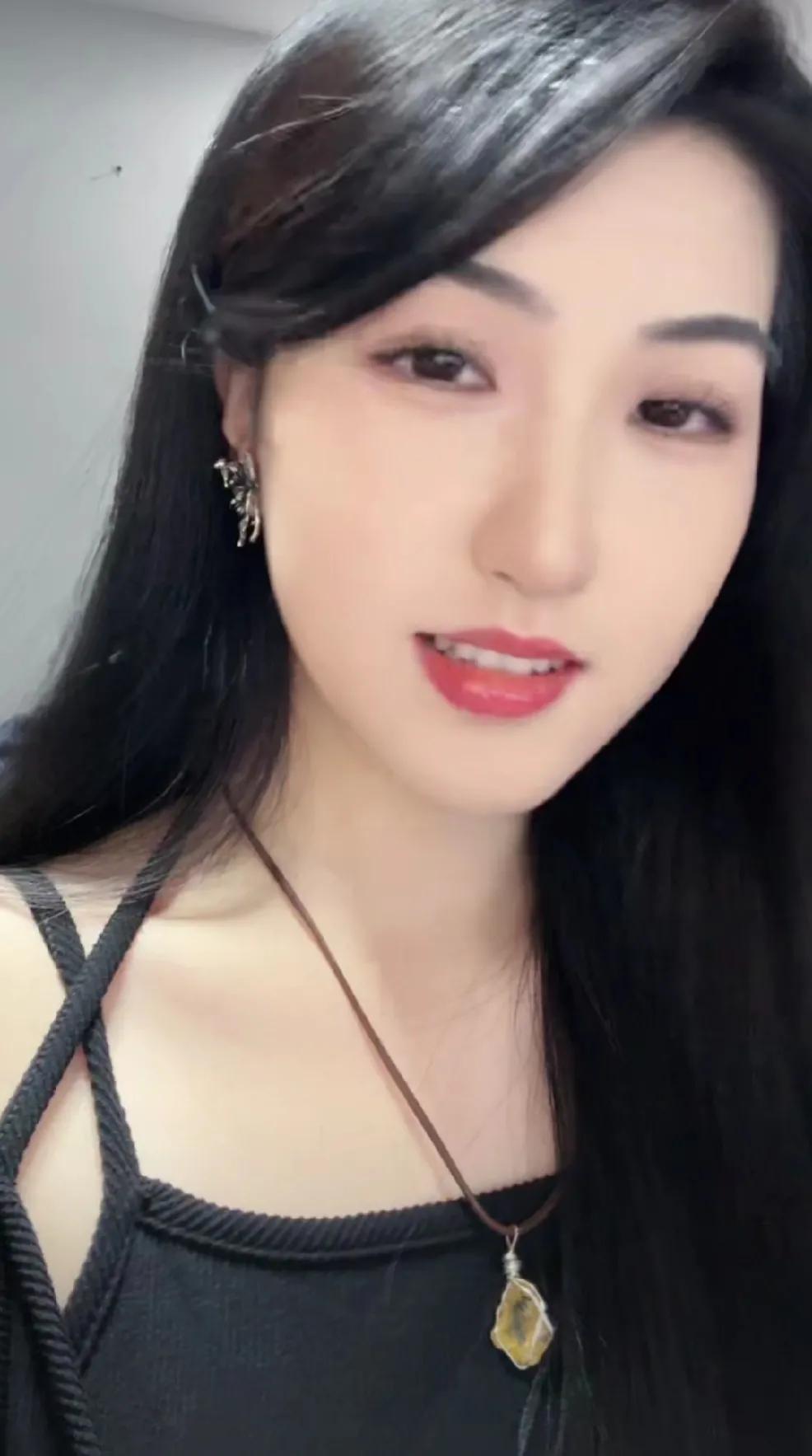 2025.1.23
生命只有一次，但是随时都可以没命的时刻都可能发生

还有什么