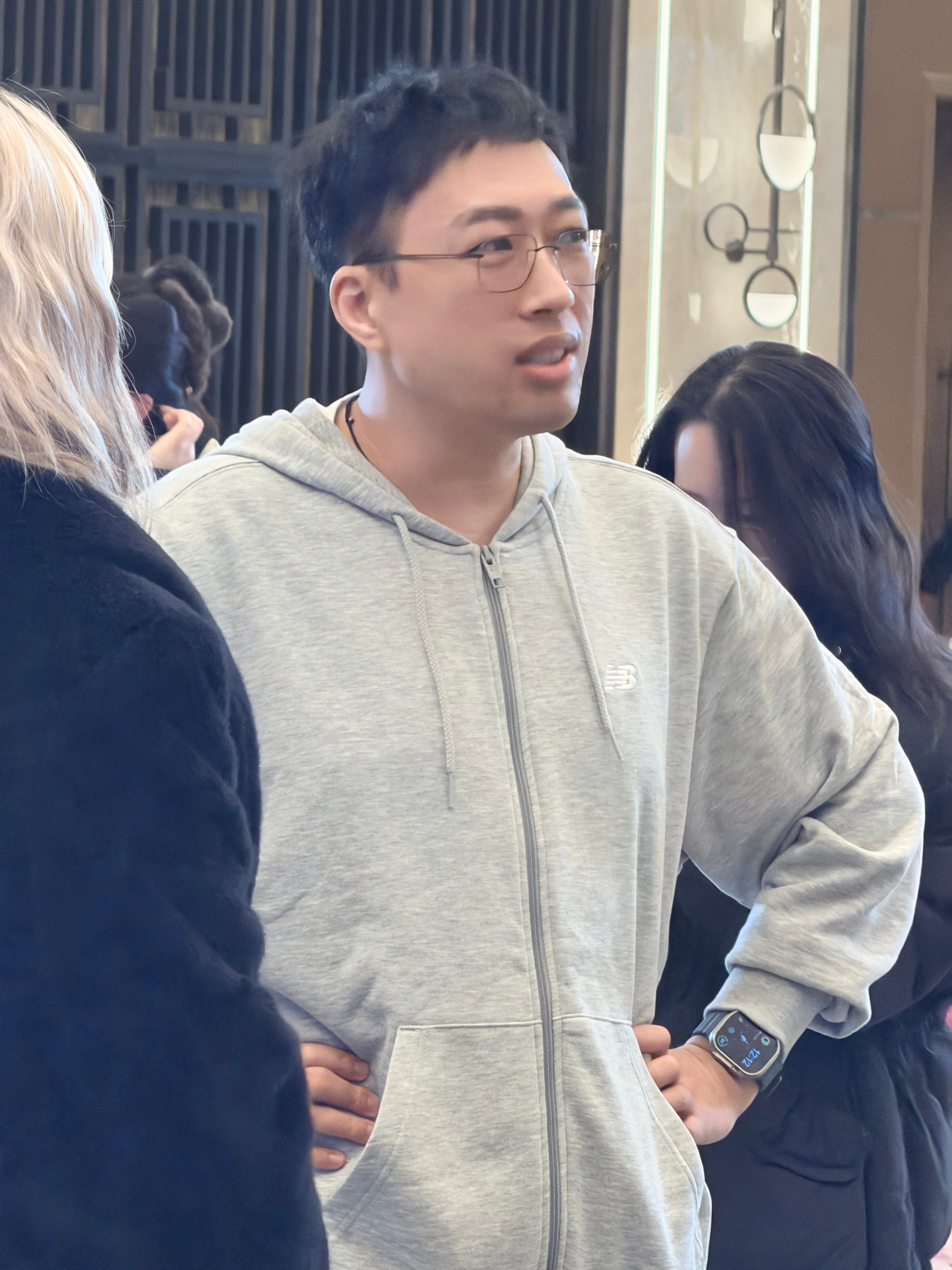 老登好像真的瘦了不少