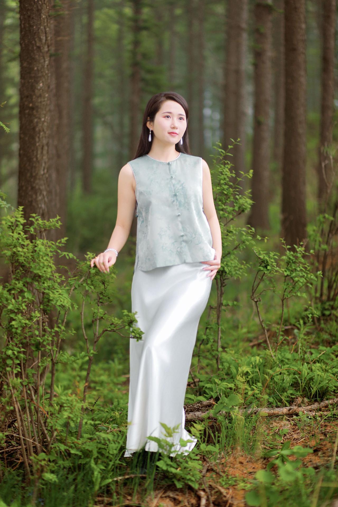 人像摄影约拍跟拍拍出东方美学  森系清新风 温婉素裙 森间白裙仙影