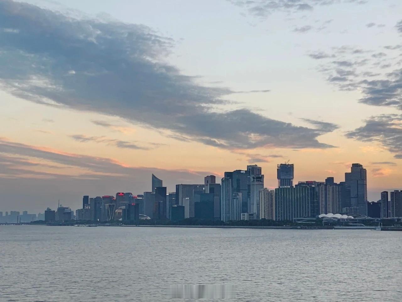 杭州已经进化成这样了吗 不只是西湖美景、江南烟雨，现在的杭州直接把数字科技融进日