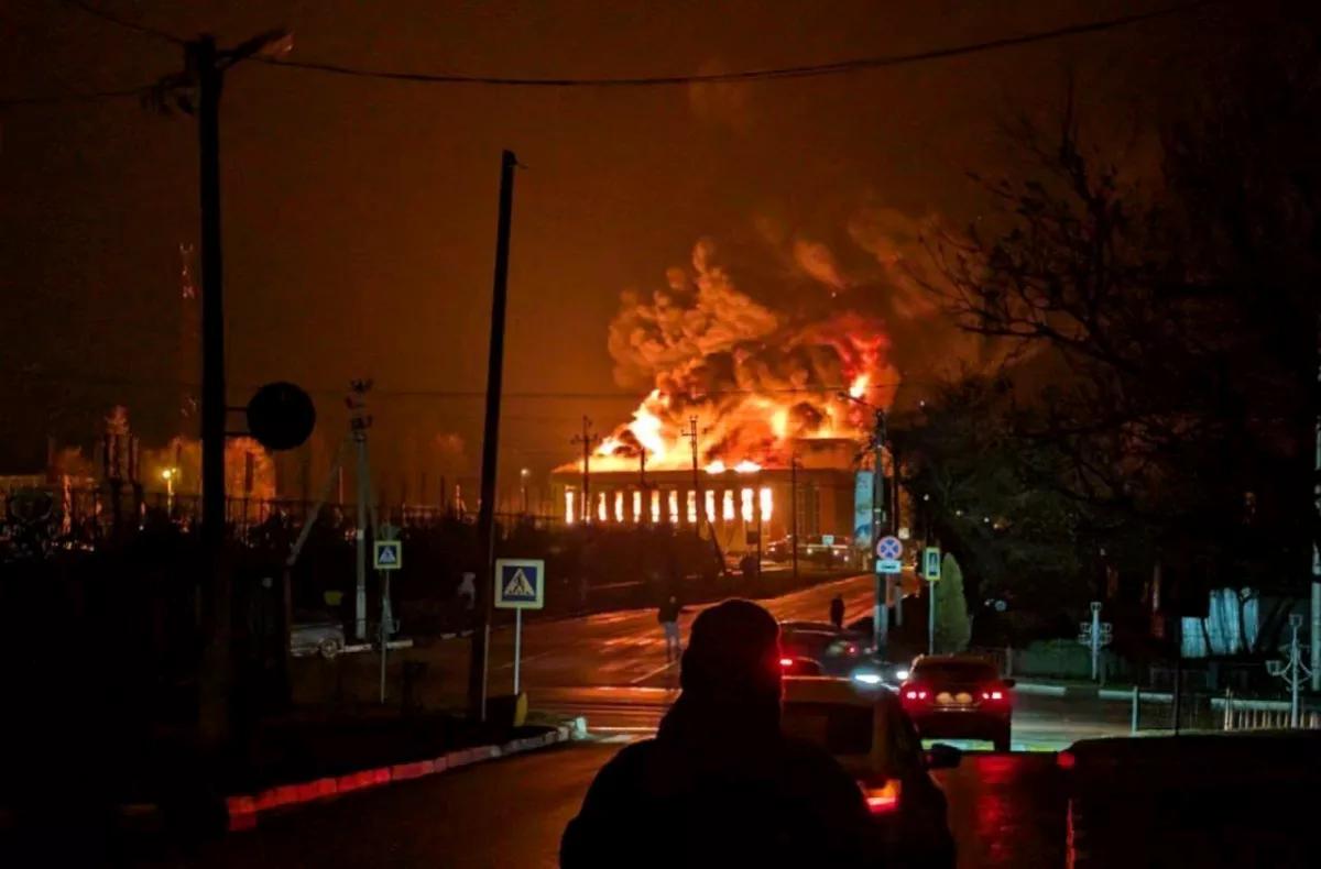 《生意人报》报道，当地时间17日，别尔哥罗德州州长格拉德科夫通报，该州当天遭到乌