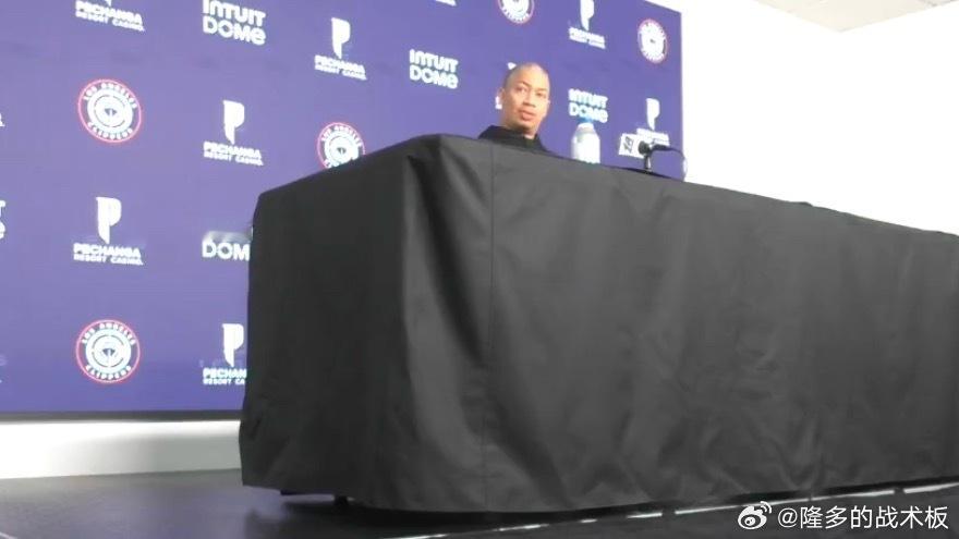 卢指导赛后显得很沮丧，当被问及原因时，卢说“我原本想大胜他们。”快船战胜湖人