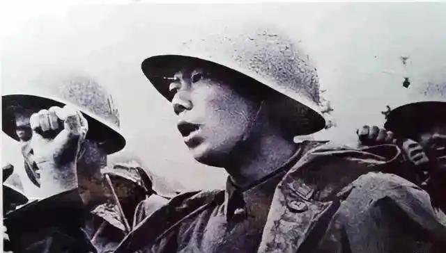 我曾写过一封战前遗书，那是当兵第二年，部队紧急通知，说可能要投入实战，大家要做好