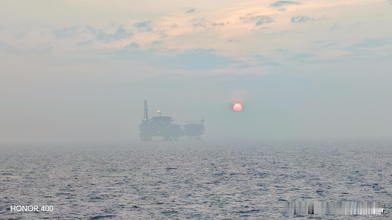 心理学三巨头之一的阿德勒曾经说过：他人对你的不友善， 未必是你本身的问题， 更多